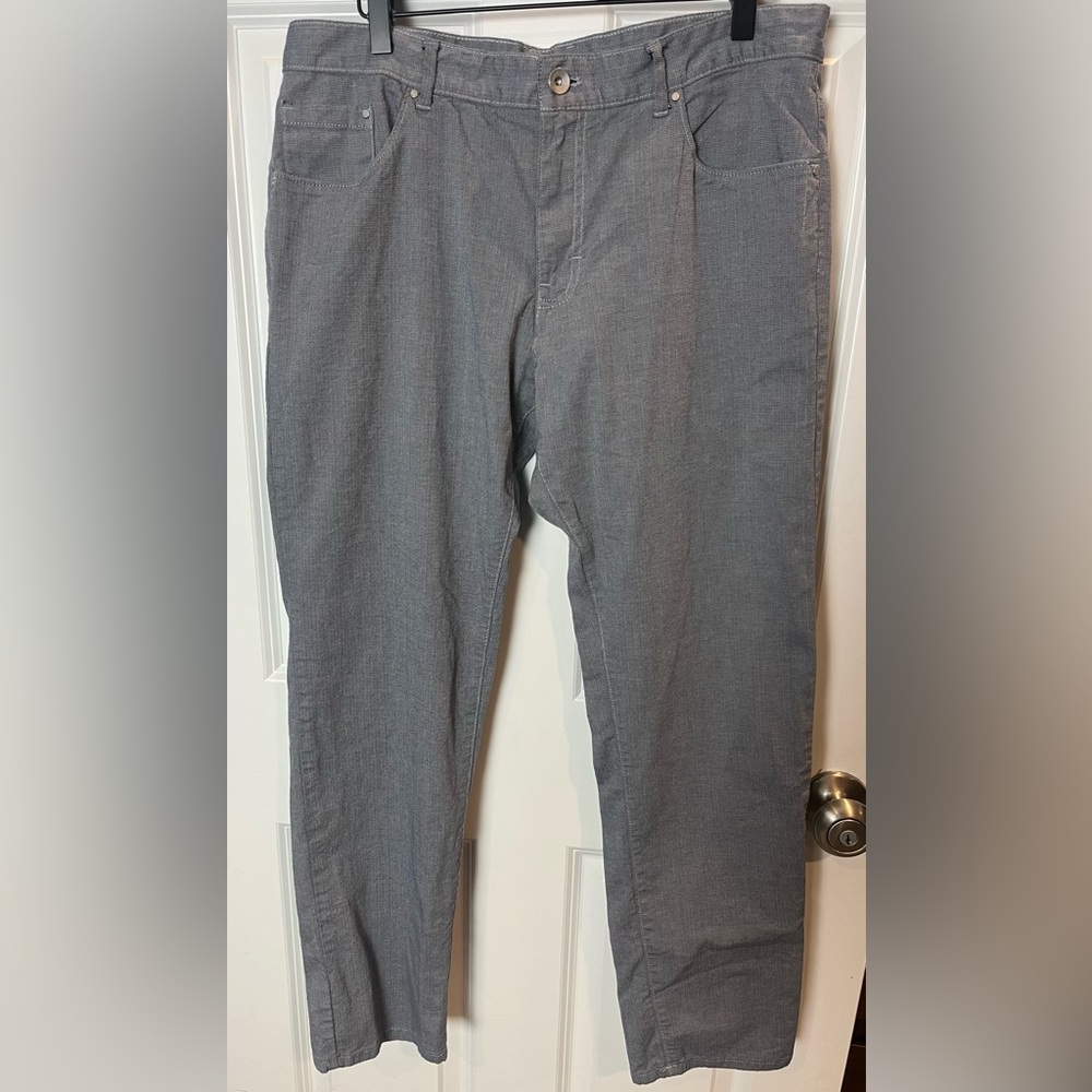 Calvin Klein Jeans, Men’s 34x30 Slim Fit